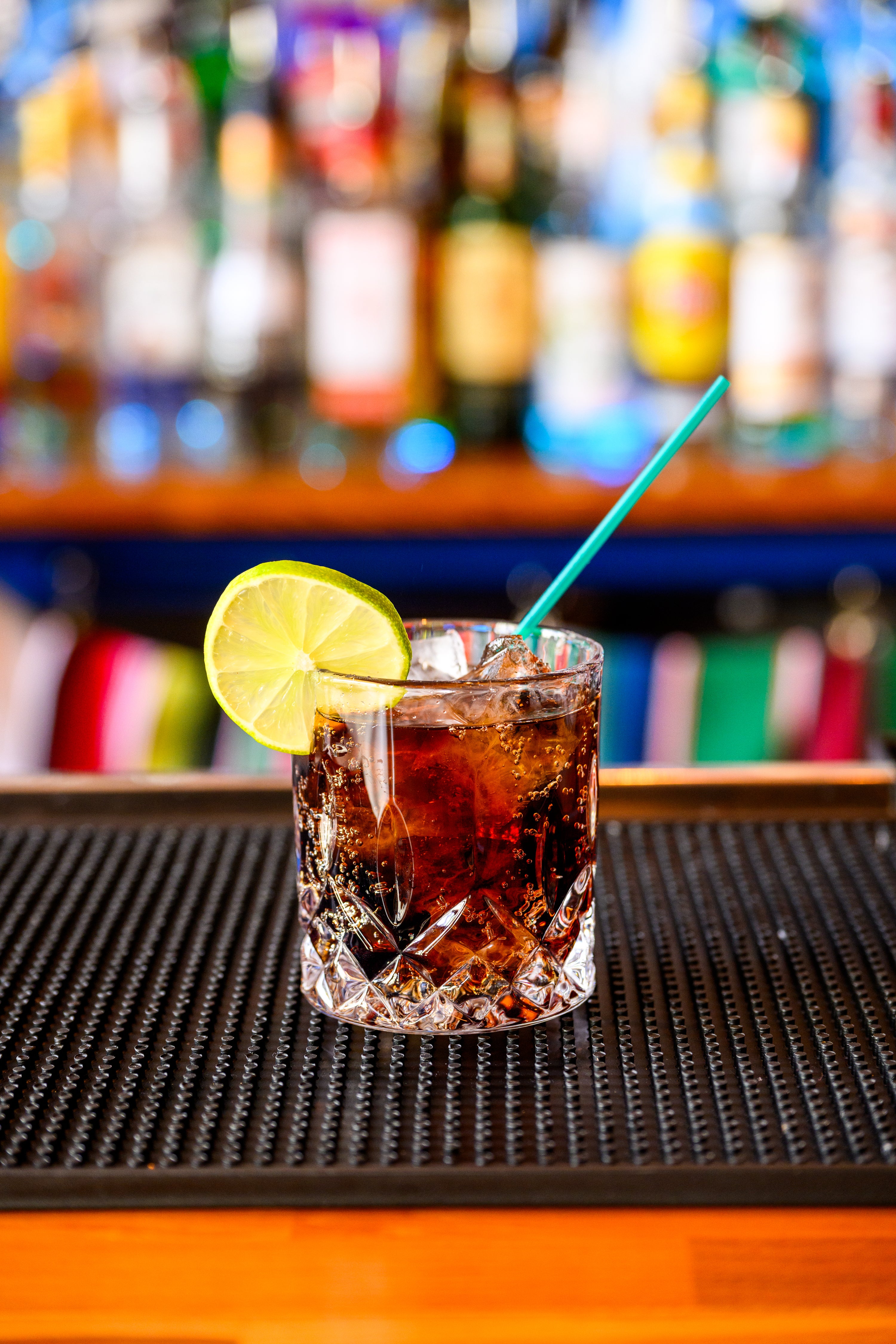 CAPTAIN AND COKE | Chingones Cantina